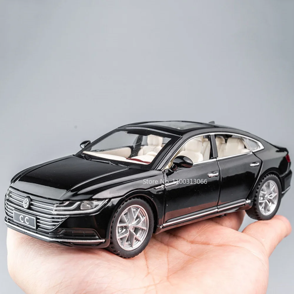Гласове модели на спортни автомобили в мащаб 1: 32, играчка за превозни средства с имитация на метални модели на автомобили със звук и светлина, Колекция детски подаръци